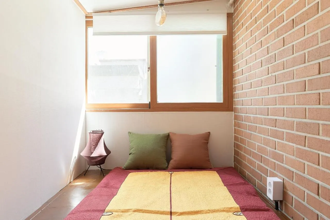 Stay On 서울특별시 대한민국